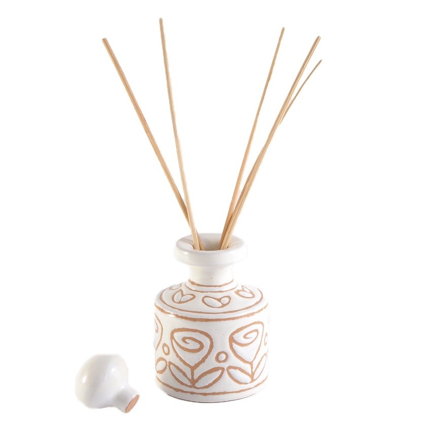 Essence diffuser