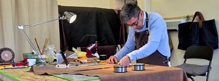 Leather Aprons: Canton del Cuoio's Italian Craftsmanship